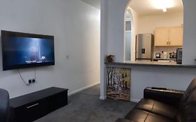 Entire Rental, Easy Reach To Etihad Stadium